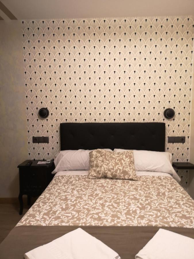 Hostal Juan Bravo セゴビア エクステリア 写真