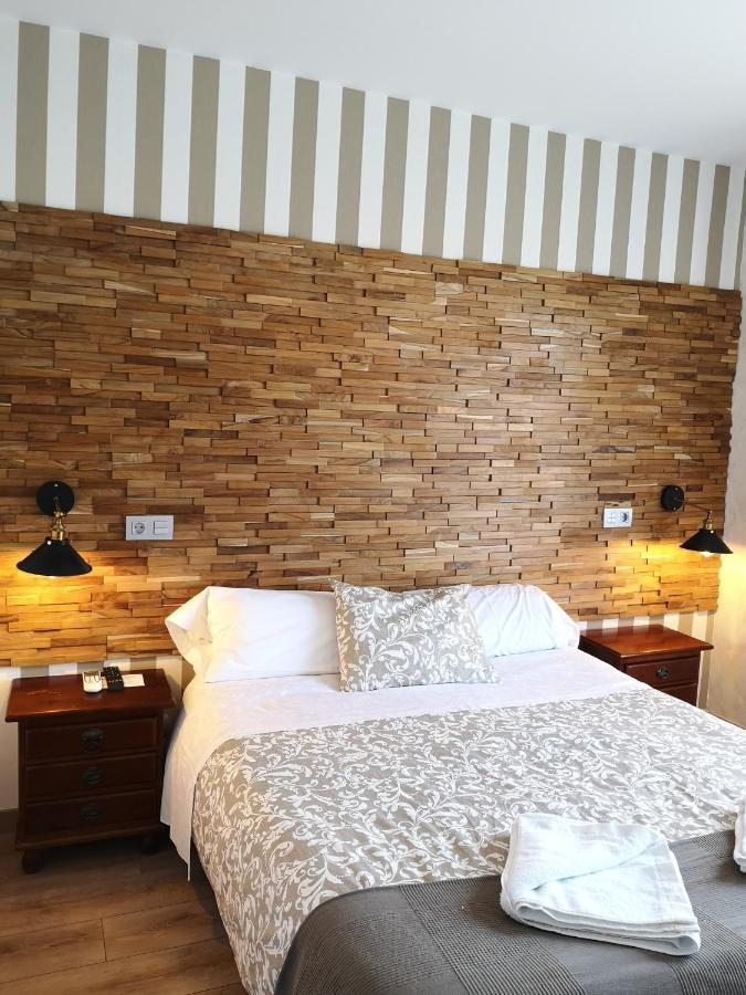 Hostal Juan Bravo セゴビア エクステリア 写真